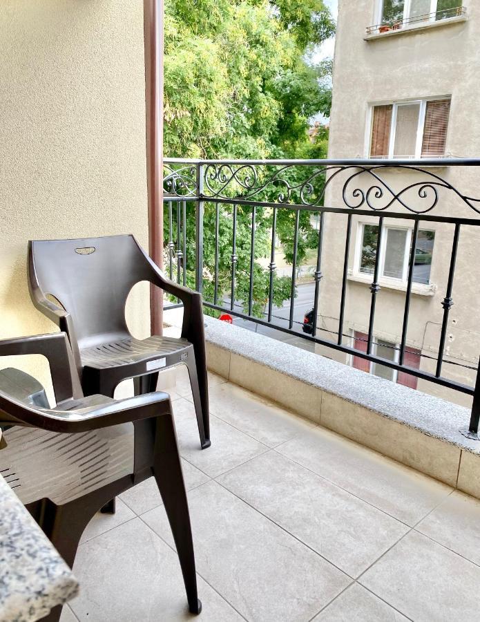 Cozy Studio Next To State Opera With Work Space Стара Загора Екстериор снимка